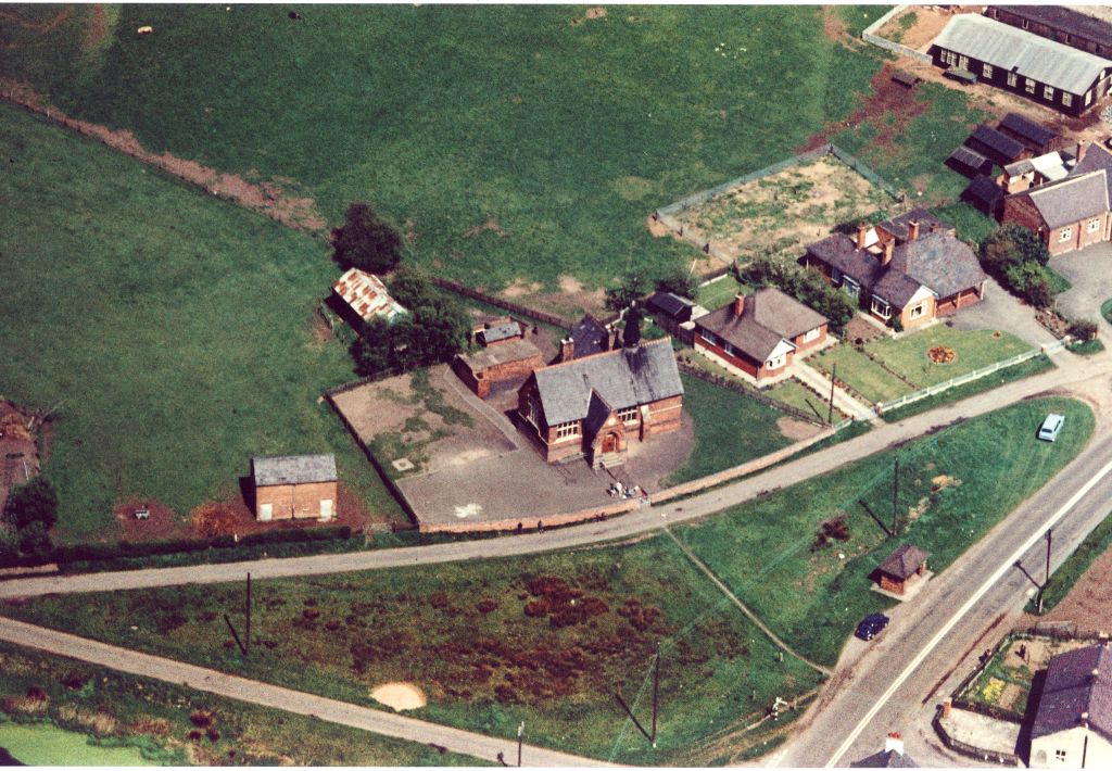 An aerial photograph of Hankelow Primary School and surroundings in 1967