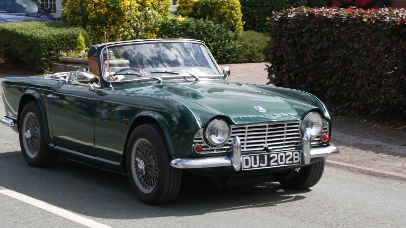 Photographs taken of the 2017 Festival of Transport parade of vehicles from Hankelow to Audlem