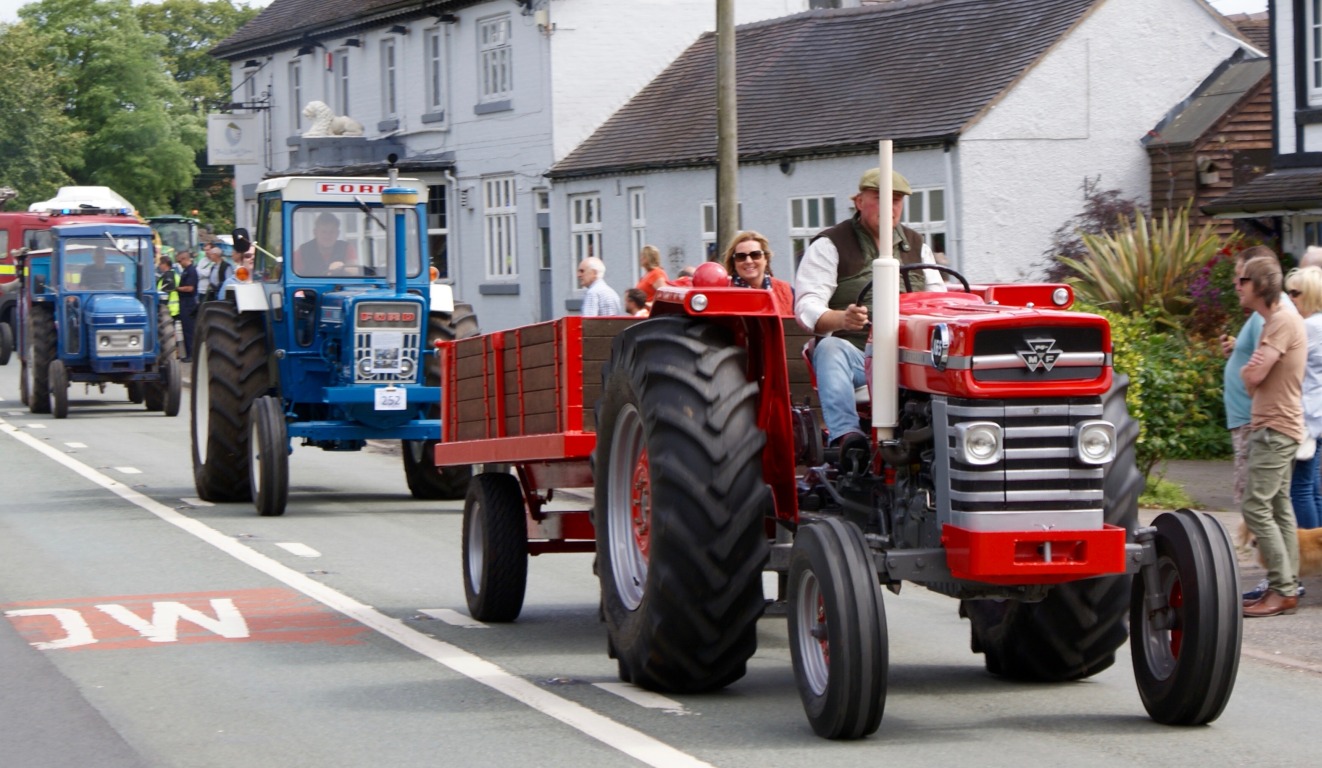 Photographs taken of the 2017 Festival of Transport parade of vehicles from Hankelow to Audlem