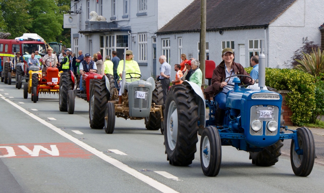 Photographs taken of the 2017 Festival of Transport parade of vehicles from Hankelow to Audlem