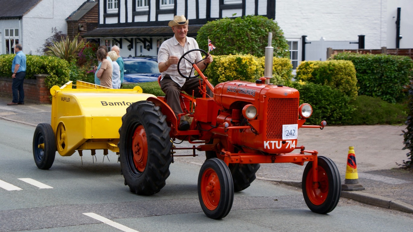 Photographs taken of the 2017 Festival of Transport parade of vehicles from Hankelow to Audlem