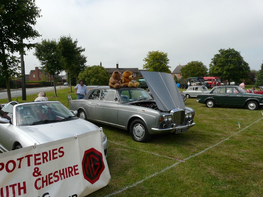 Photographs taken on Hankelow Green as vehicles arrive for the Festival of Transport 2008