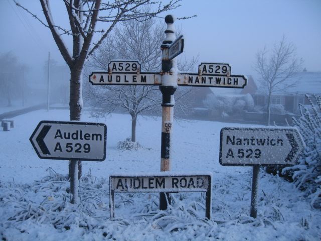 Hankelow Green - early morning snow scene - 6th April 2008